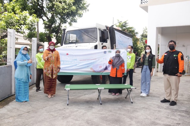 
					RSUD Kebayoran Lama kedatangan tambahan fasilitas yakni RS Darurat untuk membantu pasien Covid-19 di wilayah Jakarta Selatan dan Sekitarnya 