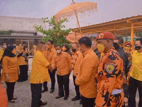 
					Foto: Prosesi Pelantikan Ormas MKGR Kabupaten Bekasi.