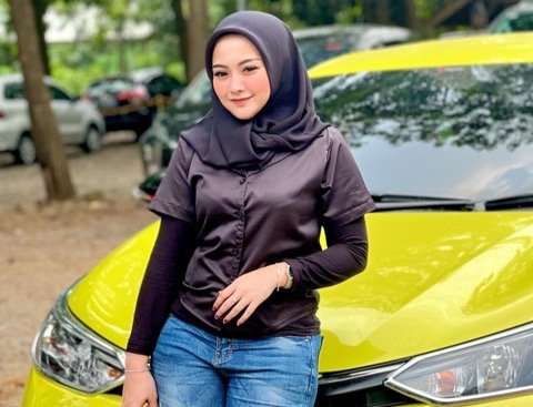 Mobil Wanita Cantik Ini, Diduga Dibawa Kabur Kacab Showroom Langsung Lapor Polisi