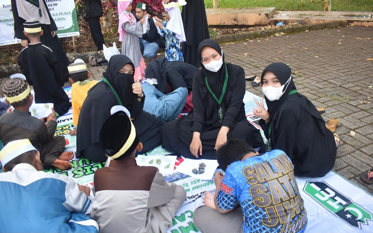 FOTO: Kohati Tanah Laut Mengajar Anak-anak Panti Asuhan 1 7CBA4734 615A 47EB 9EC3 D64844E50764