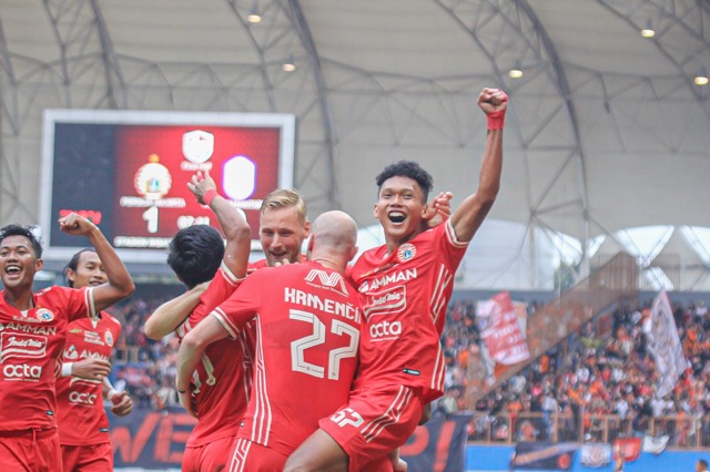 
					Kegembiraan pemain Persija Jakarta saat mencetak gol. FOTO: M. Ghibran Syah/terkenal.co.id