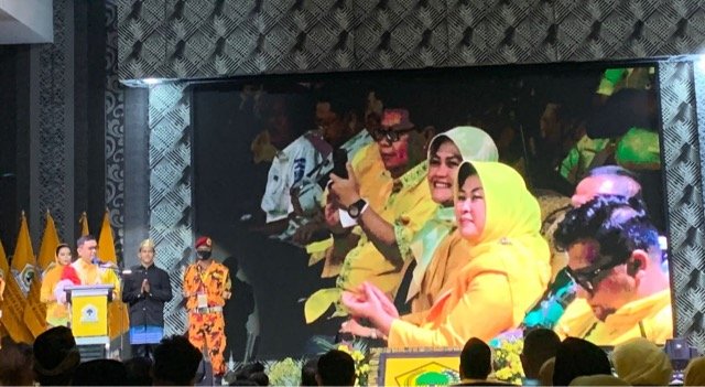 Eks Bupati Bekasi Neneng Hirup Udara Bebas