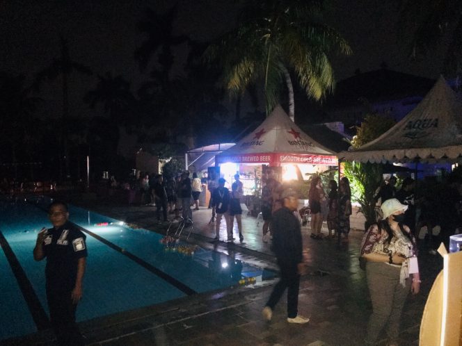 
					Tampak Aktivitas event pool party di Cikarang setelah disidak aparat gabungan. FOTO: Bagus/Oje