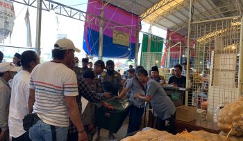 Proses pemilihan Ketua Forum Komunikasi Pedagang Pasar Induk Cibitung, Selasa (21/03) berlangsung secara demokratis.