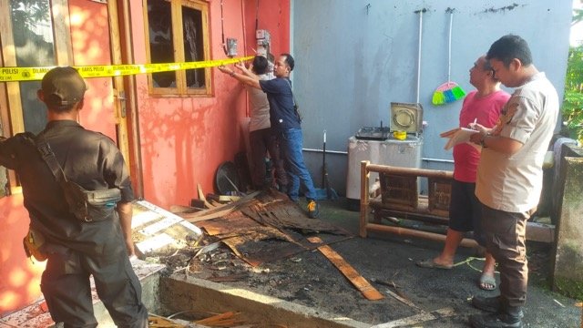 Waduh! Ditinggal Mudik, Rumah Warga di Kabupaten Bekasi Hangus Terbakar