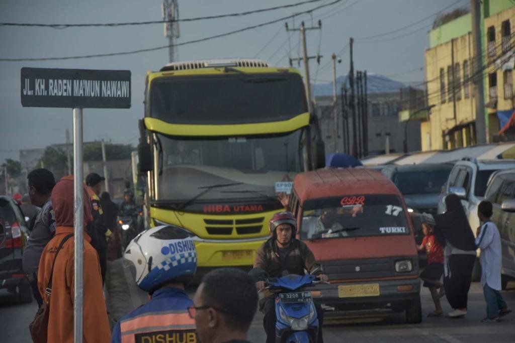 Masyarakat Cikarang Selatan Keluhkan Kemacetan, Camat Minta Dinas Perhubungan Atasi Problematika di Wilayahnya!