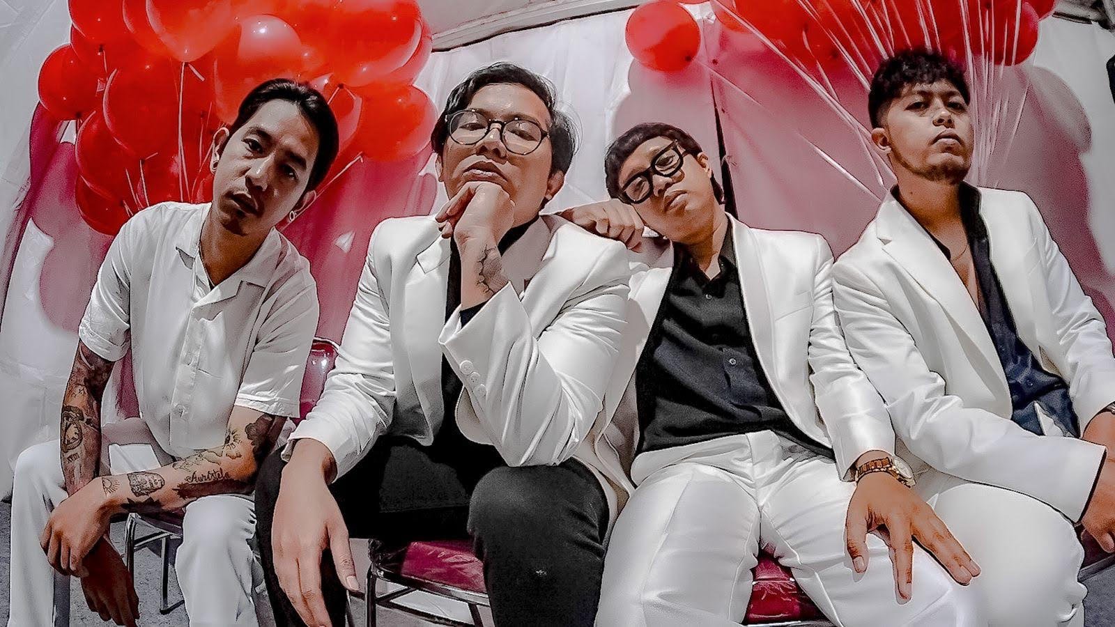 For Revenge menghadirkan Album Perayaan Patah Hati
