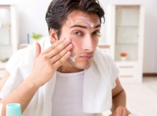 Cuci Muka Sekali Sehari, Lebih Baik Pagi atau Malam? 12 1200x600 6 cara merawat wajah untuk pria rahasia kulit bersih dan segar 190808z