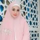 Diduga Mualaf, Celine Evangelista Shalat Subuh Bareng Keluarga Raffi Ahmad