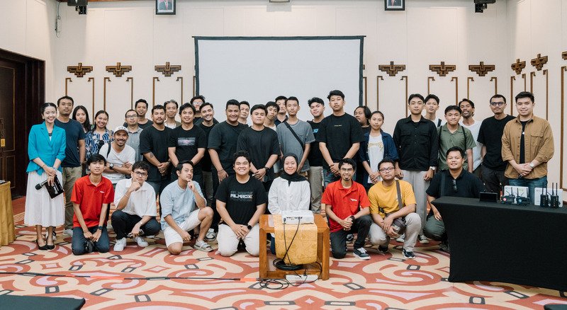 Seluruh peserta dan pembicara pada 