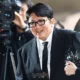 Bang Si-hyuk Muncul dengan Penampilan Lelah setelah Berbagai Kontroversi HYBE