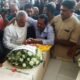 Keluarga menerima jenazah pekerja India yang tewas dalam kebakaran