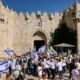 Foto: Ultranasionalis Israel berbaris di wilayah Palestina di Yerusalem |  Berita konflik Israel-Palestina