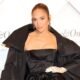 Mengapa Jennifer Lopez 'Sedih' Namun 'Lega' Membatalkan Tur (Sumber Eksklusif)