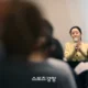Min Hee-jin Berdebat dengan Seorang Reporter yang Memintanya Berbicara Singkat saat Konferensi Pers