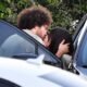 Selena Gomez, Benny Blanco Berbagi Ciuman Setelah Kencan Makan Malam di Malibu