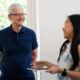 Potret Tim Cook dan Nadya Tyandra
