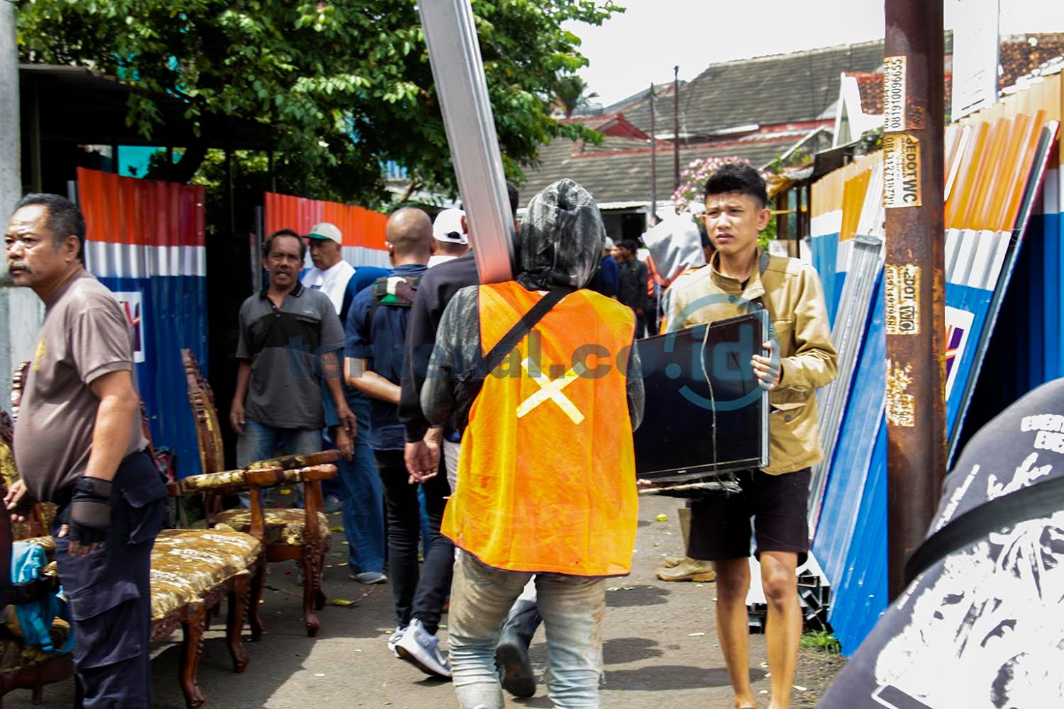 DAAE91AF 4762 4600 AD65 B1F30FD8E1DC