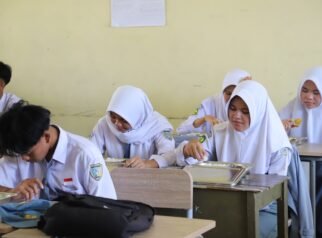 Pemerintah Batasi Penggunaan AI Instan di Sekolah