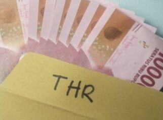 Presiden Prabowo Pastikan THR dan Gaji ke-13 Tetap Dibayarkan Penuh