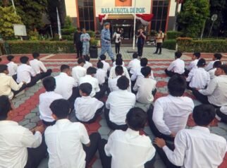 Jawa Barat menggagas program pendidikan berbasis barak militer
