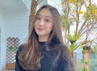 Profil Laura Moane: Move On dari Al Ghazali