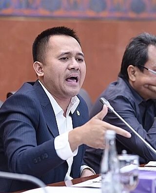 02122024110645anggota dpr ri mufti anam kritik pembatasan subsidi bbm yang dinilai menyengsarakan pengemudi ojol pemerintah diminta beri solusi konkret