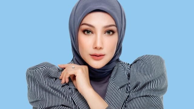 Erra Fazira: Artis Hiburan di Malaysia
