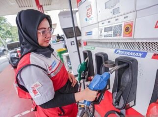 Pertamina Resmi Naikkan Harga BBM Nonsubsidi, Pertamax Jadi Rp12.300 per Liter