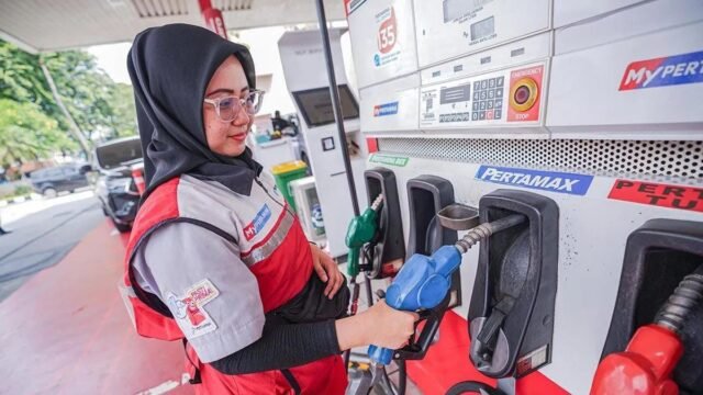 Harga BBM Non-Subsidi Naik, Pertamax 92 Rp16.250-Pertamax 95 Rp17.000 Harga BBM Non-Subsidi Naik, Pertamax 92 Rp16.250-Pertamax 95 Rp17.000