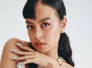 Profil Eva Celia: Kehidupan Pribadi