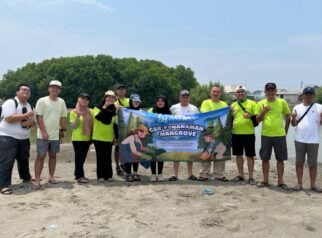Bentuk Komitmen Lingkungan, BATIQA Hotel Jababeka Gelar Kegiatan CSR Penanaman Pohon Mangrove