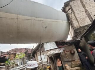 Puting Beliung di Kabupaten Bogor Bawa Bangkai Pesawat