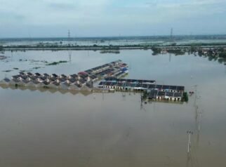 Banjir Kepung Kabupaten Bekasi, Pemda Fokus Evakuasi dan Hentikan Izin Perumahan
