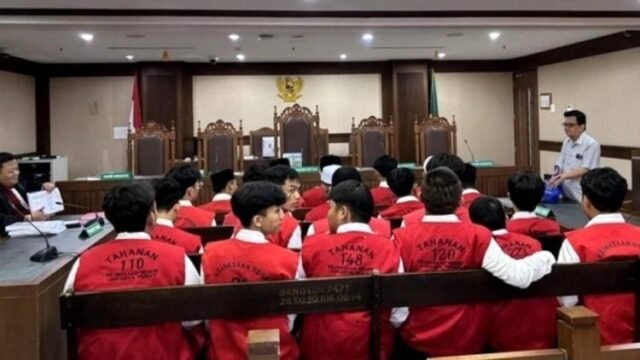 Kasus Kericuhan Demo DPR, 21 Tahanan Politik Dituntut 10 Bulan Bui