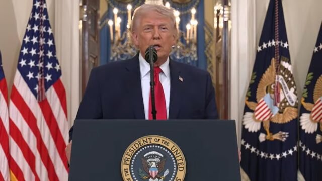 Ketegangan AS-Iran Memanas, Trump Beri Ultimatum 48 Jam Ketegangan AS-Iran Memanas, Trump Beri Ultimatum 48 Jam