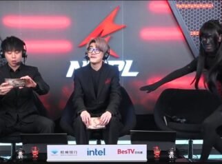 Zhazha Viral, Penampilan Presenter E-sports Tuai Kontroversi Zhazha Viral, Penampilan Presenter E-sports Tuai Kontroversi