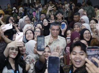 Kemnaker Siapkan Sertifikasi untuk Peserta Magang Nasional Kemnaker Siapkan Sertifikasi untuk Peserta Magang Nasional