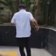 PNS Bea Cukai Lari Hindari Awak Media di Gedung KPK PNS Bea Cukai Lari Hindari Awak Media di Gedung KPK