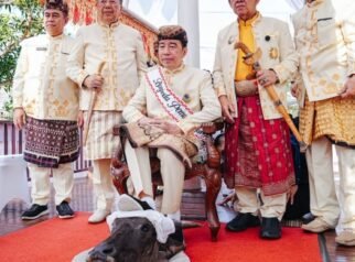 PDIP soal Aksi Jokowi: Itu Kepala Kerbau, Bukan Banteng PDIP soal Aksi Jokowi: Itu Kepala Kerbau, Bukan Banteng