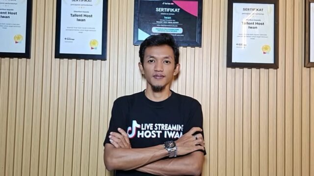 Tallent Host Iwan Bagikan Tips Jadi Host Live TikTok Profesional