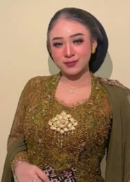 Niken Salindry Ungkap Honor Niken Salindry Ungkap Honor