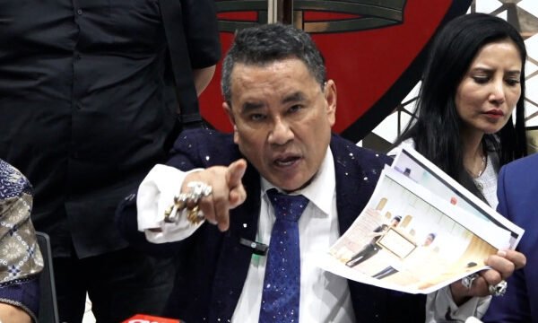 Video Hotman Paris Sindir Wartawan Ramai di Media Sosial Video Hotman Paris Sindir Wartawan Ramai di Media Sosial