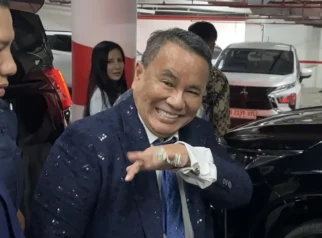 Hotman Paris Visits Jampidsus, Ready to Defend Febrie Adriansyah? Hotman Paris Visits Jampidsus, Ready to Defend Febrie Adriansyah?