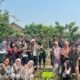 Mahasiswa KKN UPB 26 Gandeng BUMDes dan Karang Taruna Sukadarma Gelar Penghijauan 4 WhatsApp Image 2026 08 08 at 19.49.10