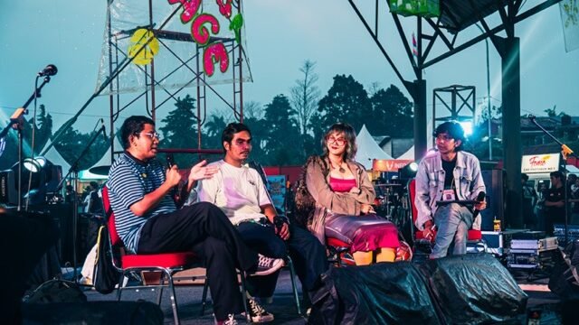 Panggung Kedua Alter Stage Sedang