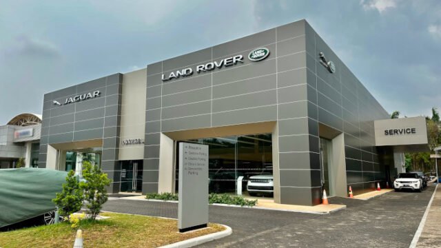 Jaguar Land Rover Pangkas Ribuan Pekerja 1 showroom 11