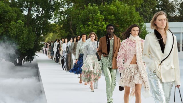 Koleksi Dior Summer 2027 Tampil Ringan dan Romantis 7 Dior SpringSummer RTW 2027 © DIOR 9 ru6hsqhm7uakgmkqkyx9vyl3icrhz85smbzta62ucy
