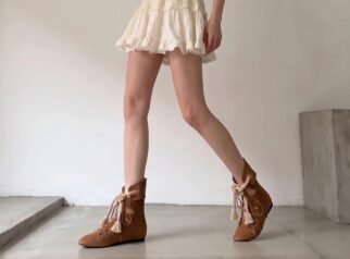 Ingin Tampil Edgy? Ini 6 Model Boots Prada yang Menarik Dilirik 12 Gemini Generated Image axyg0baxyg0baxyg 1 Besar e1792348361465