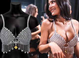 Bertabur 4.410 Berlian, Fantasy Bra Kylie Jenner Bernilai US$50 Juta 4 Kylie Jenner Models 50 million Fantasy Bra At Victorias Secret Fashion Show